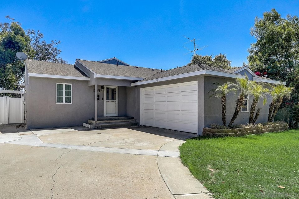 92120 roofing contractor